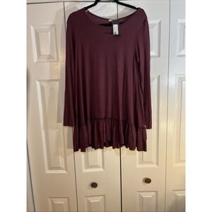 Easel Women's Size  Medium Long Sleeve Ruffle‎ Hem Tunic Top Stretchy Plum NWT